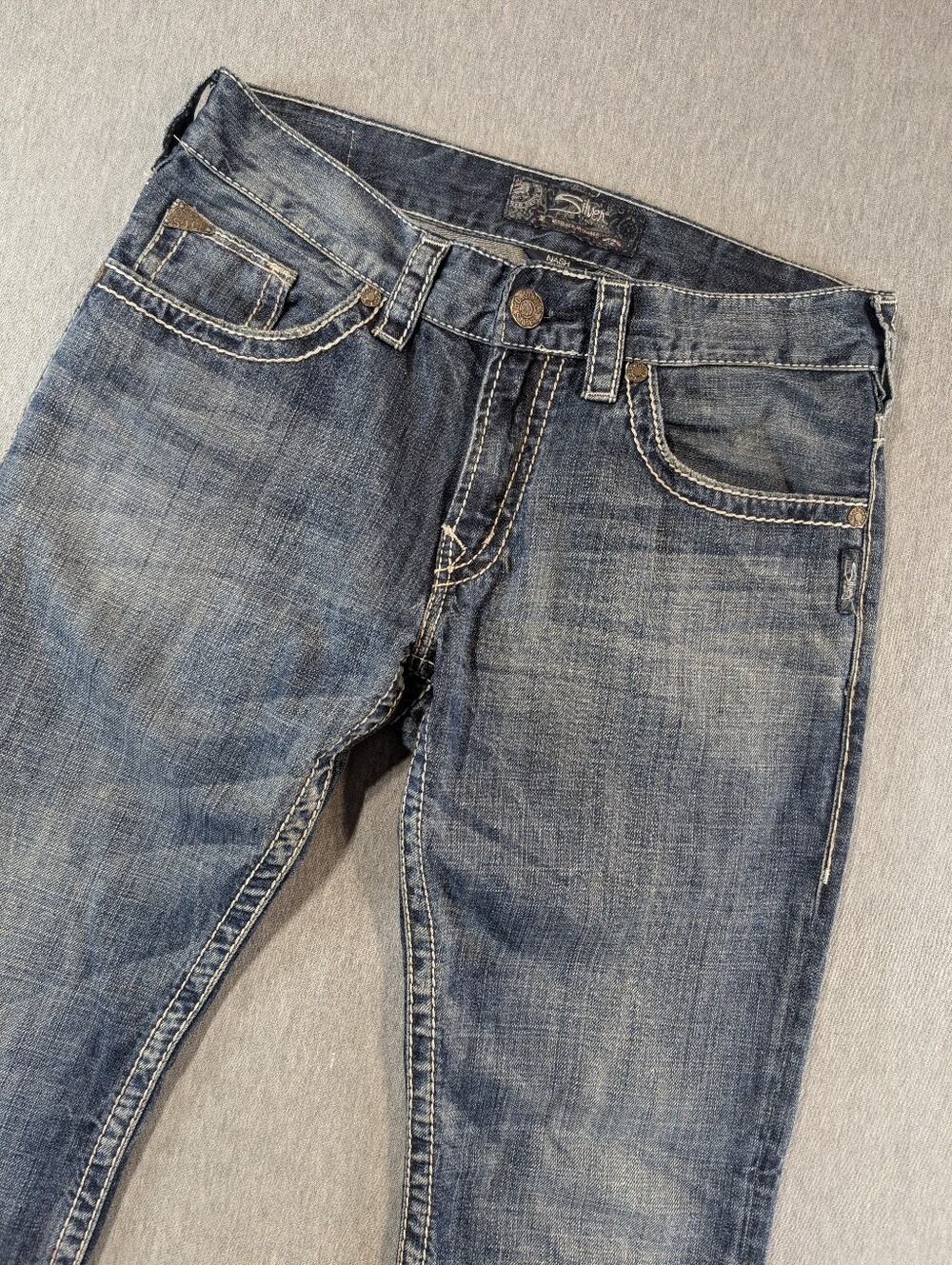 Silver Jeans Nash Slim Men's 31 X 32 Faded Blue Stitching Detail